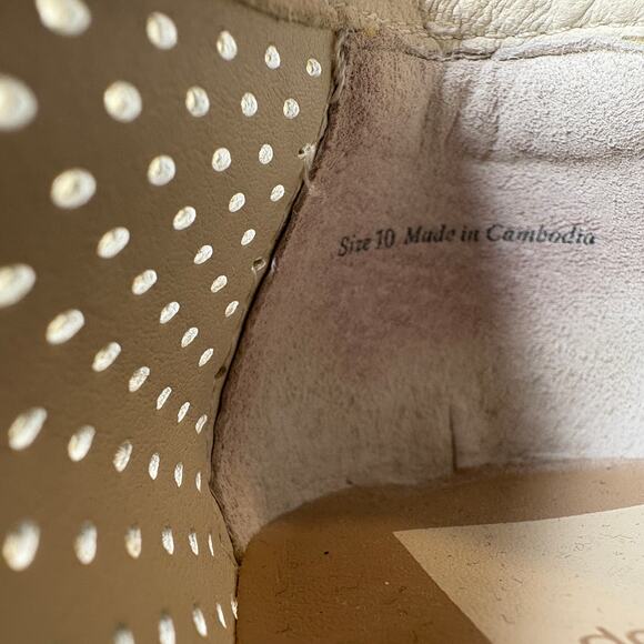 Dolce Vita Malila Perforated Chunky Loafers in Ivory - Women's Size 10 - Picture 10 of 10